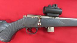 Marlin 917VS .17HMR Bolt Action Rimfire Rifle -like new condition with scop