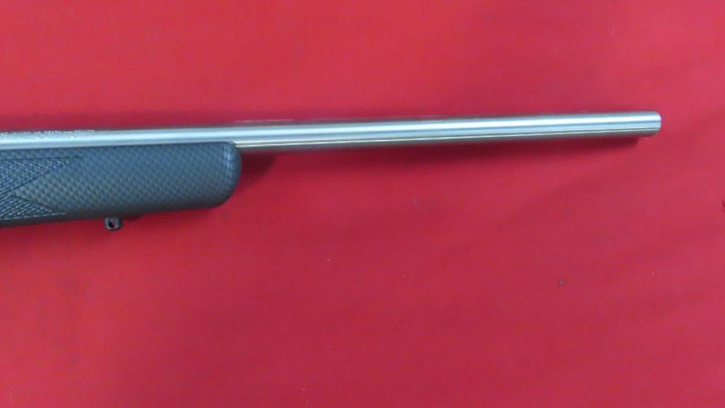 Marlin 917VS .17HMR Bolt Action Rimfire Rifle -like new condition with scop