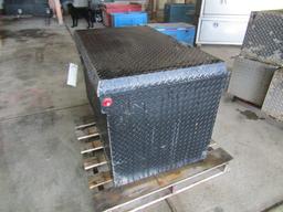 4' Diamond Plate Storage Box