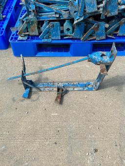 (25) adjustable kicker braces, located in Mt. Pleasant, IA.