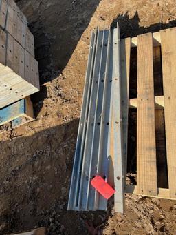 (6) 4' L corner, Western Aluminum Concrete Forms, Smooth, 6-12 Hole Pattern, Located in Latham, NY.