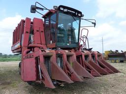 CASE IH 2044 4 ROW COTTON PICKER