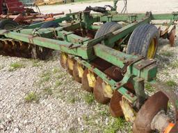 JOHN DEERE MODEL-EH1H1 12 FT TANDEM DISC