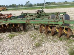 JOHN DEERE MODEL-EH1H1 12 FT TANDEM DISC