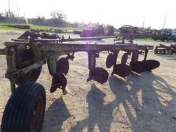 JOHN DEERE 5 BOTTOM MOLDBOARD PLOW