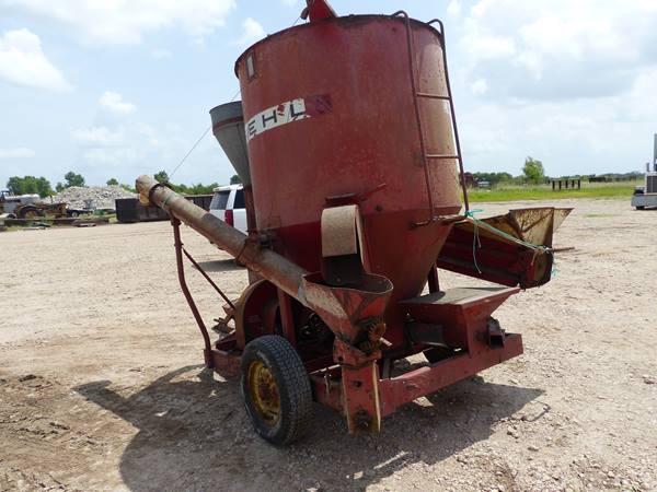 GEHL 65X GRINDER MIXER