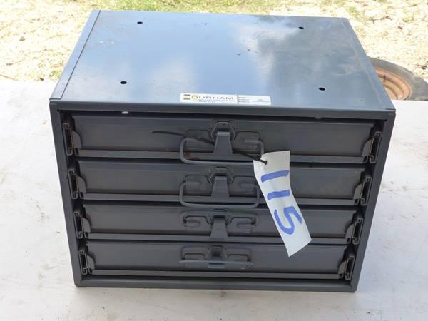 METAL 4 DRAWER CABINET