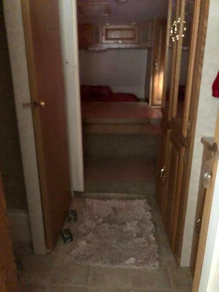 2004 SALEM BY FOREST RIVER 30' FIFTH WHEEL CAMPER