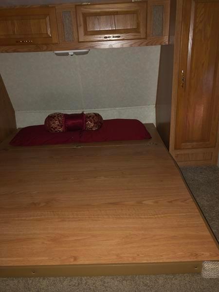 2004 SALEM BY FOREST RIVER 30' FIFTH WHEEL CAMPER