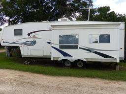 2004 SALEM BY FOREST RIVER 30' FIFTH WHEEL CAMPER