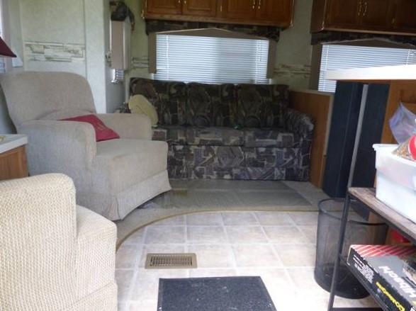 2004 SALEM BY FOREST RIVER 30' FIFTH WHEEL CAMPER