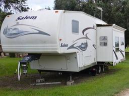 2004 SALEM BY FOREST RIVER 30' FIFTH WHEEL CAMPER