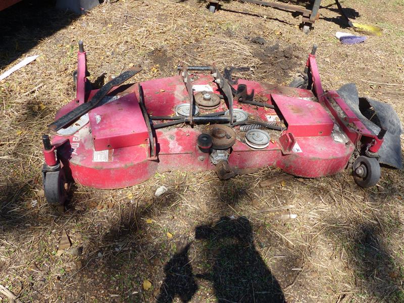 MAHINDRA MAX26XL HST TRACTOR W/FE LOADER