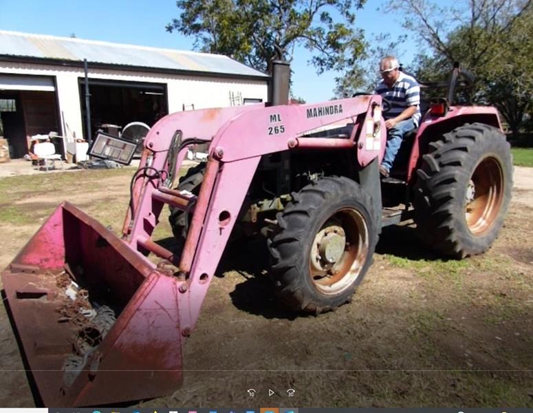 MAHINDRA MAX26XL HST TRACTOR W/FE LOADER