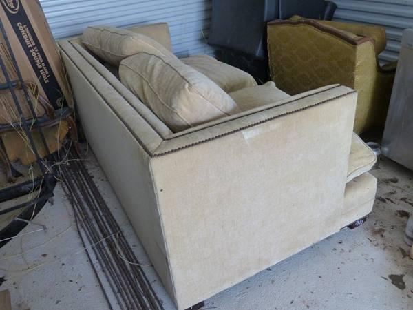 SOFA, 2 CHAIRS & OTTOMAN