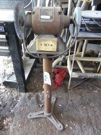 BUFFALO 1/4 HP BENCH GRINDER ON STAND