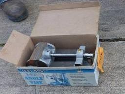 3 1/2" ANGLE VISE