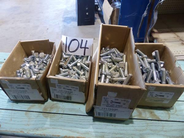 METRIC BOLTS-(4) BOXES