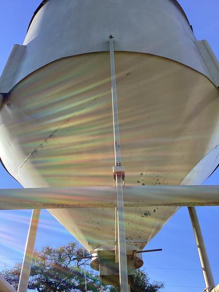 BRAZOS 30 TON OVERHEAD FEED BIN