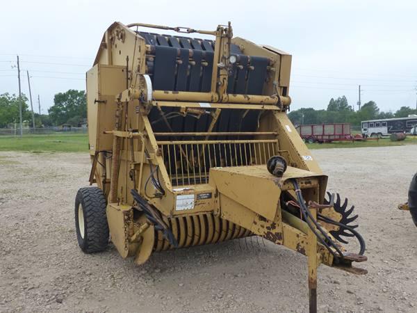 VERMEER 605H ROUND BALER