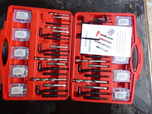 AKM 261 PIECE THREAD REPAIR KIT