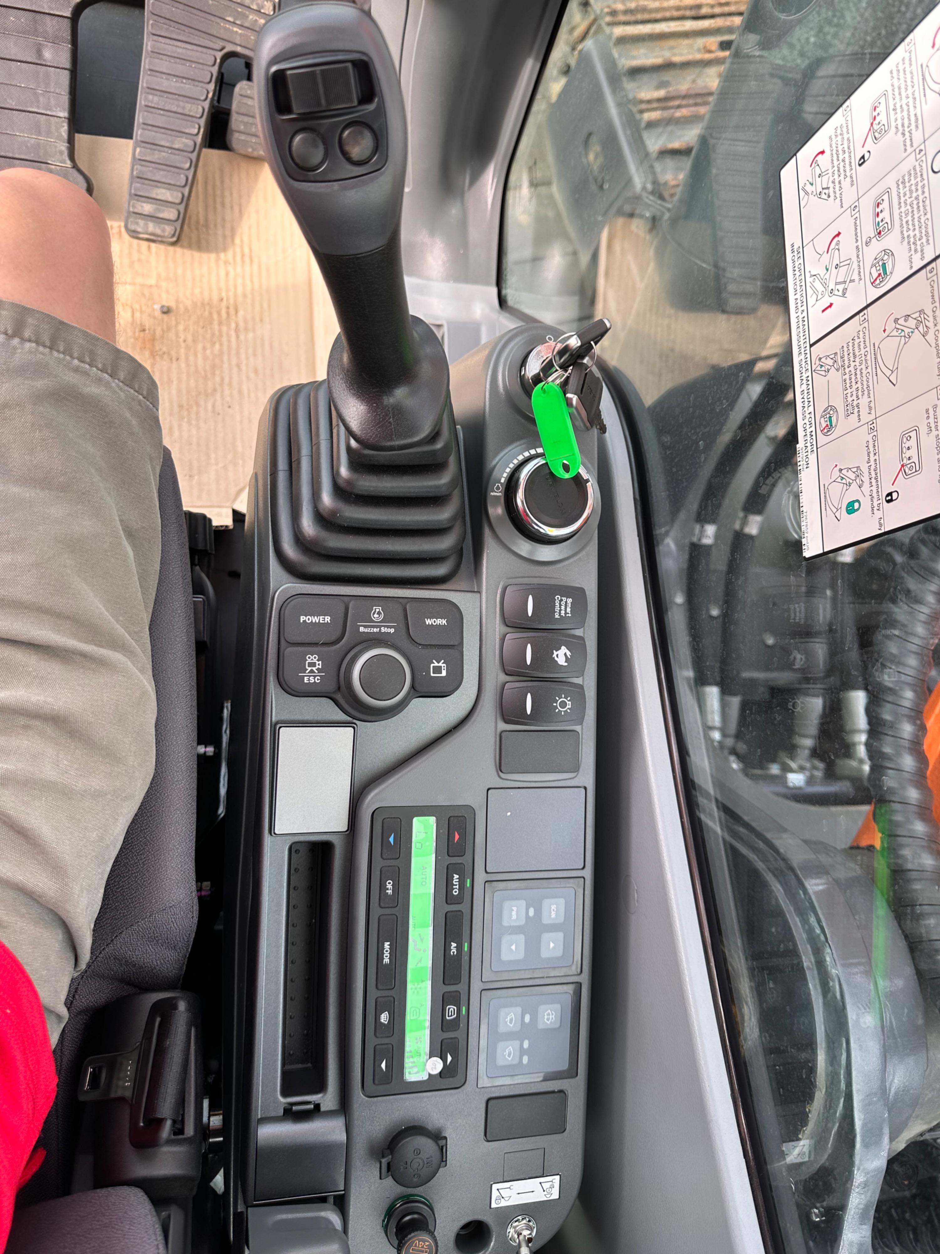 Develon DX170LC Excavator