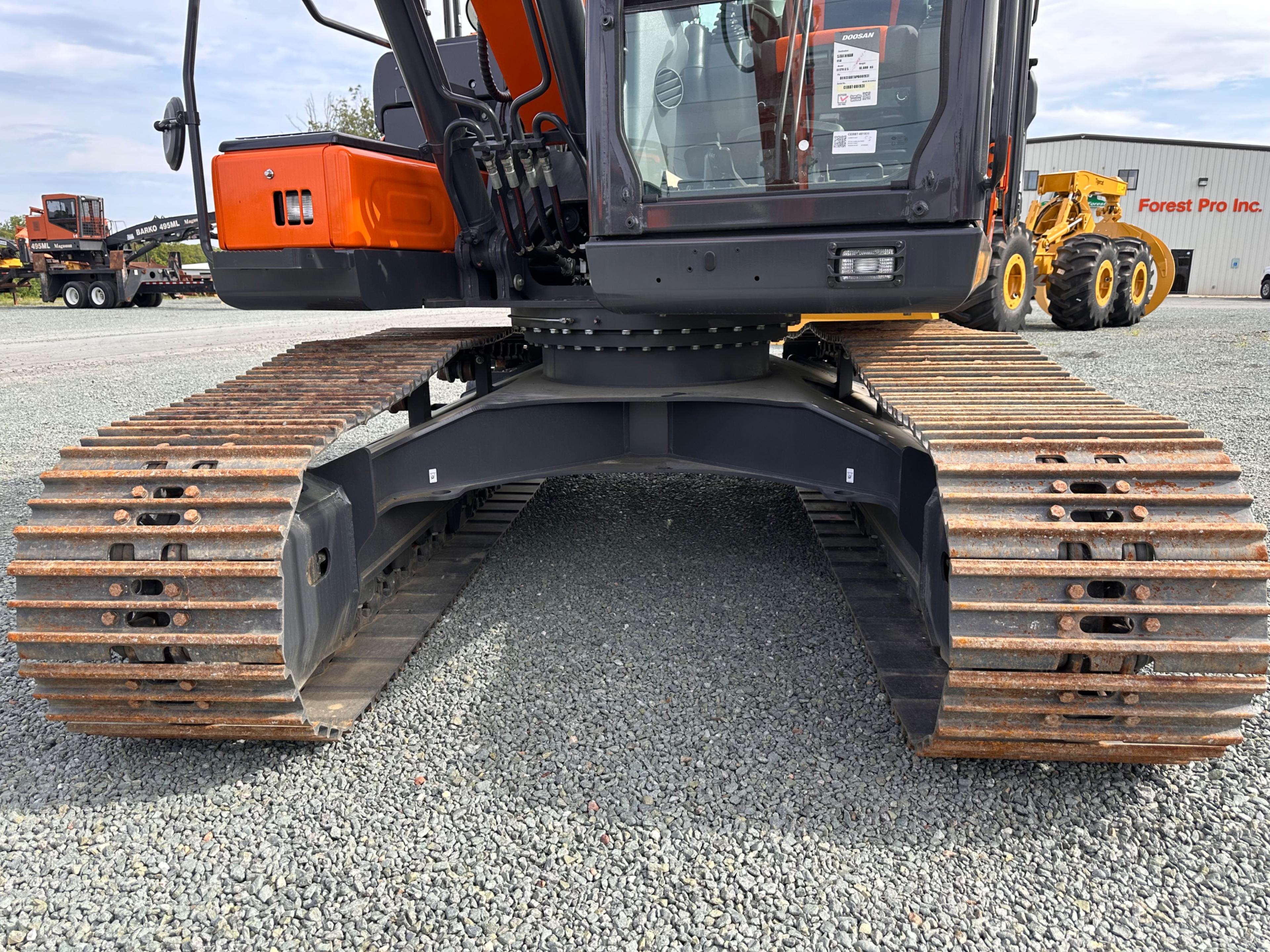 Develon DX170LC Excavator