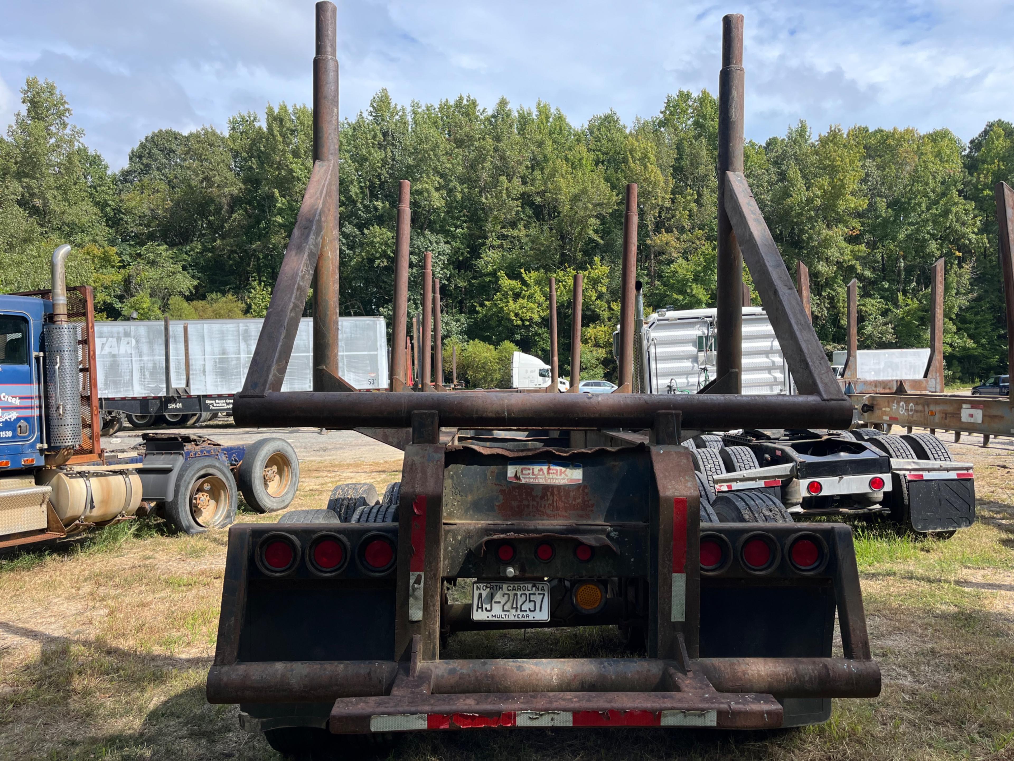 1996 Clark Log Trailer