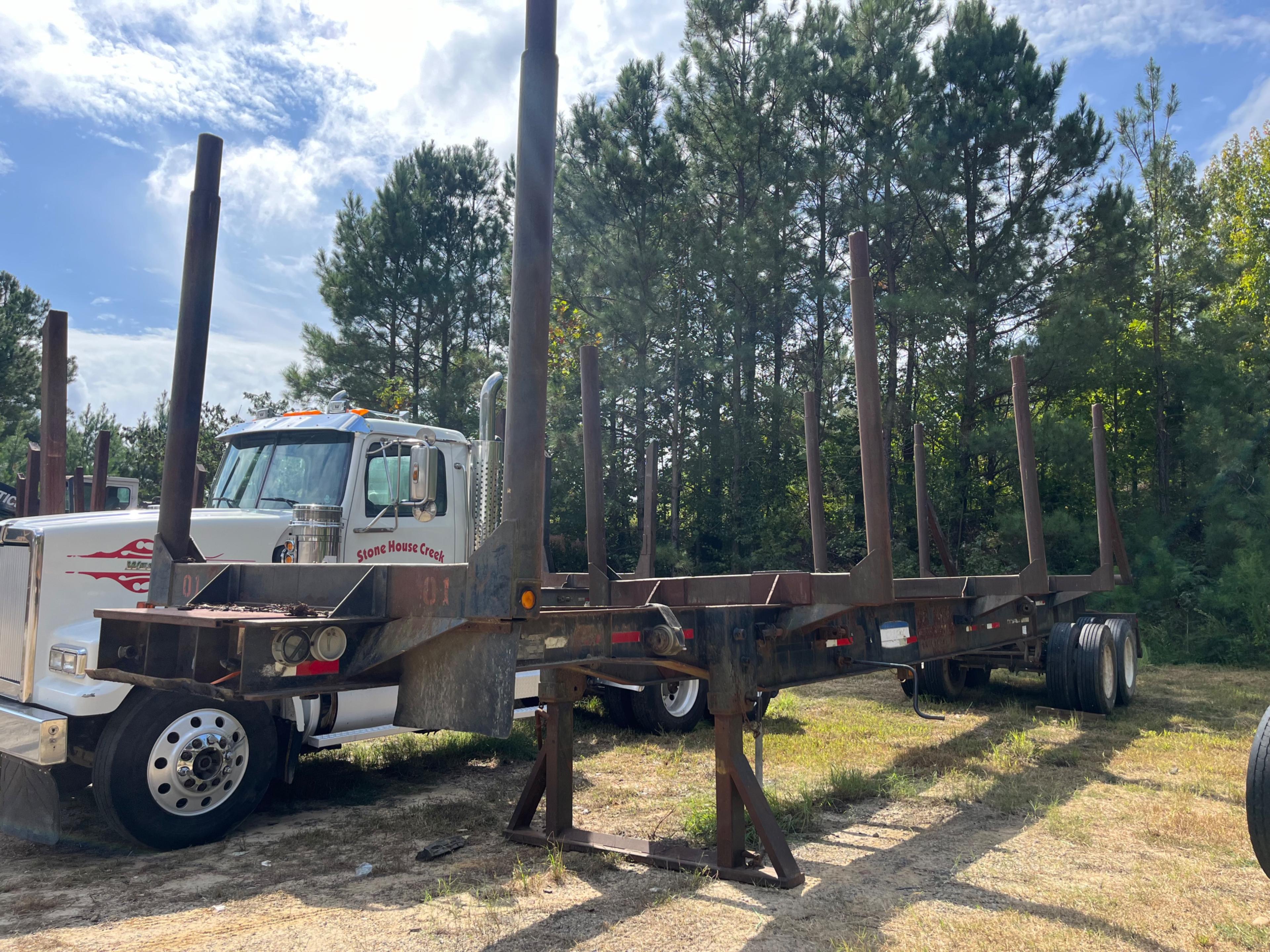 1996 Clark Log Trailer