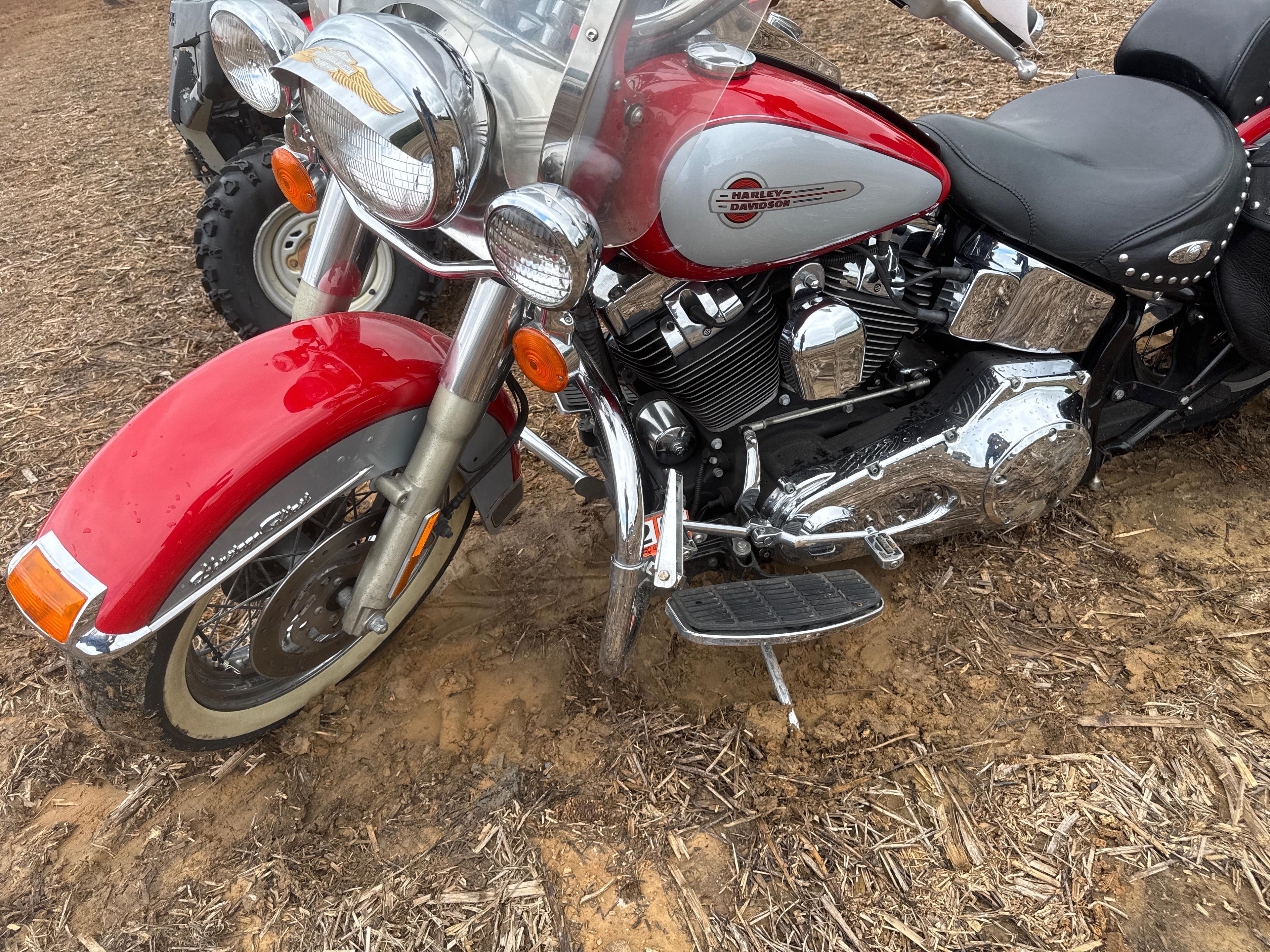 2002 Harley-Davidson Softail  FLSTCI Motorcycle