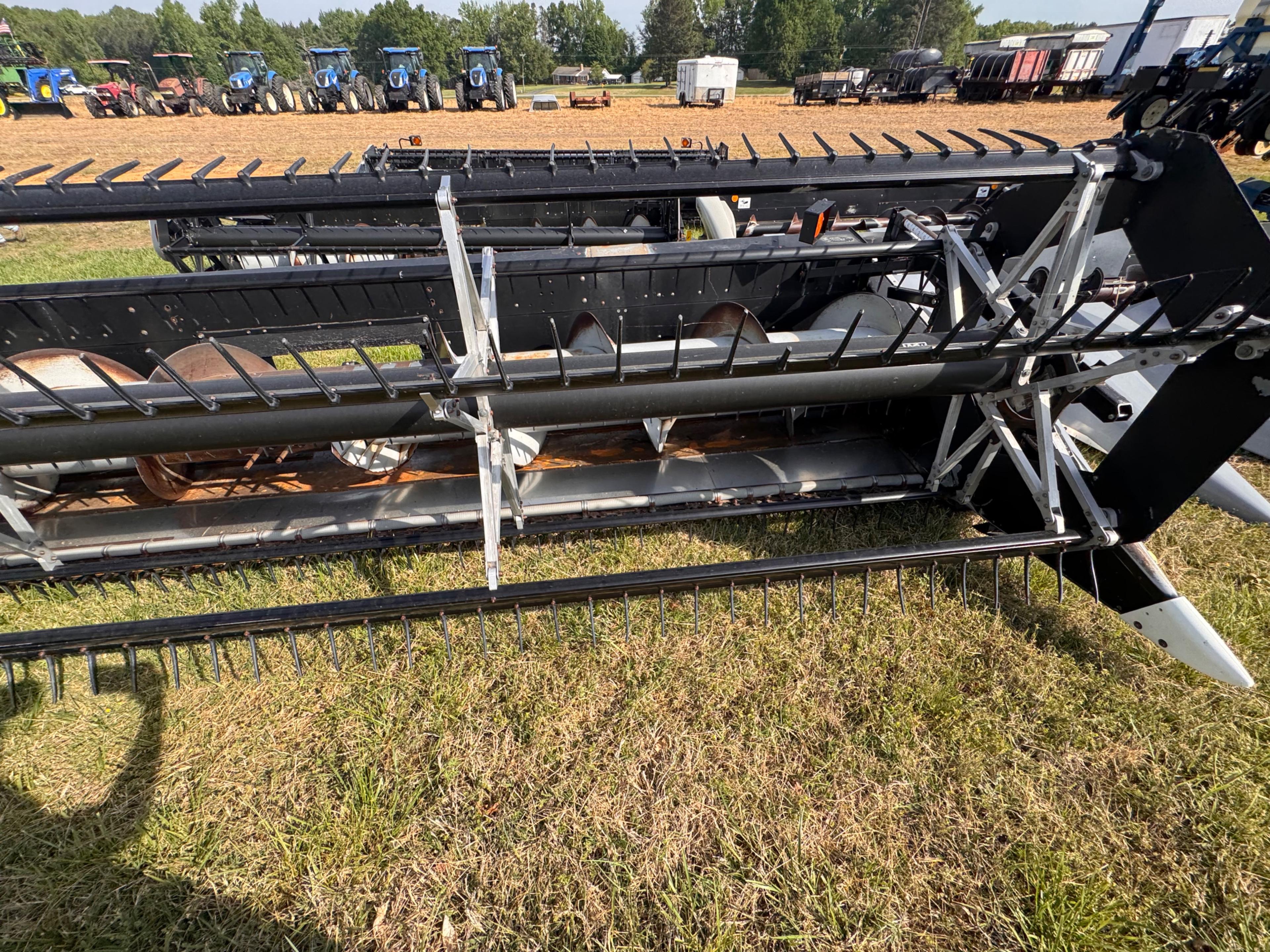 Agco 8000 18 ft Flex Grain Head