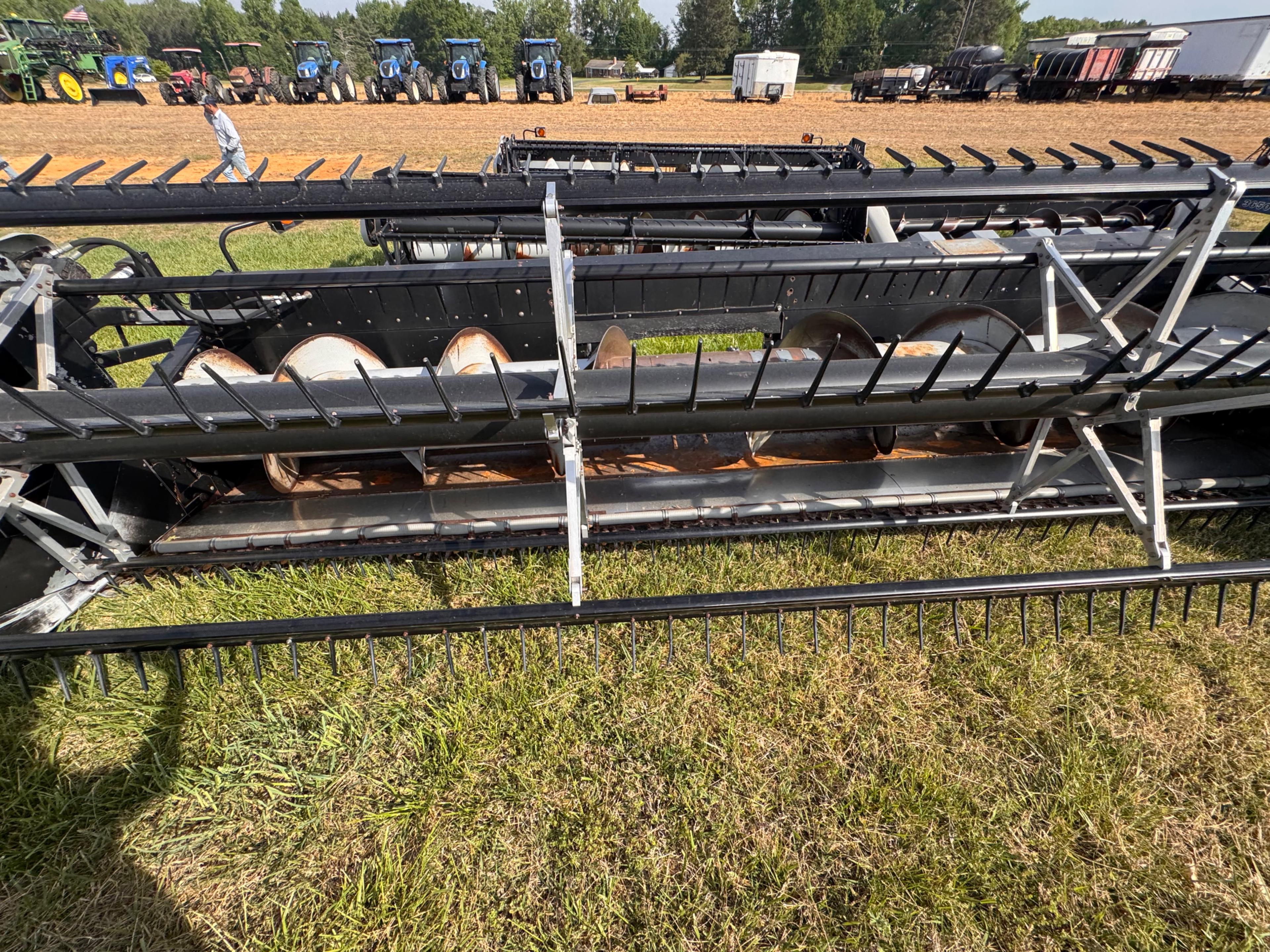 Agco 8000 18 ft Flex Grain Head