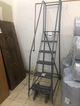 ROLLING 6' STAIR LADDER
