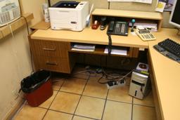 LOT CONSISTING OF OFFICE FURNITURE INCLUDING