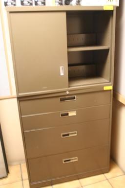 LOT CONSISTING OF OFFICE FURNITURE INCLUDING