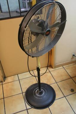 MDX PEDESTAL FAN