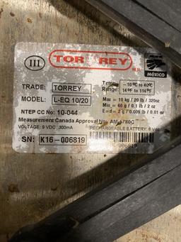 TOR REY DIGITAL SCALES, MODEL: L-EQ 10/20