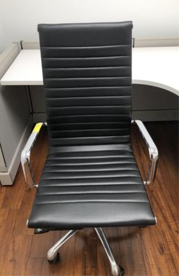 LOT OFFICE SUITE