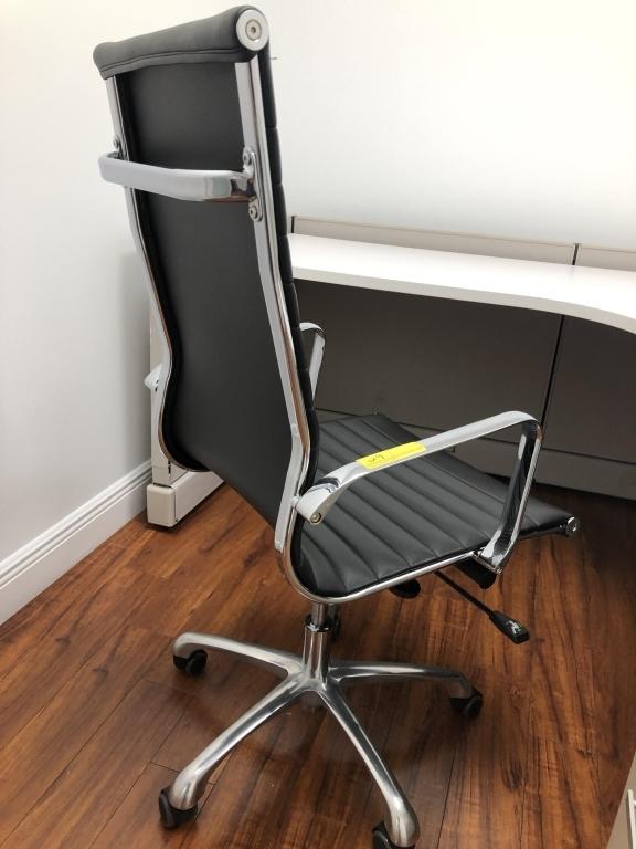 LOT OFFICE SUITE