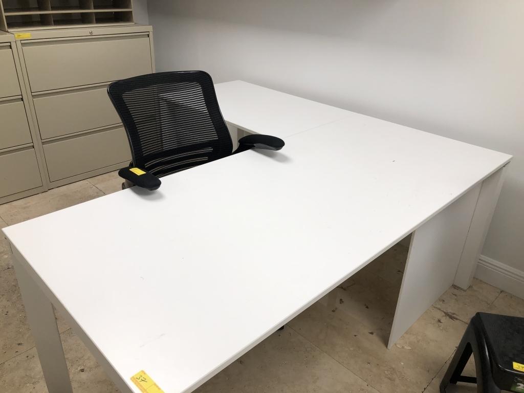 LOT OFFICE SUITE