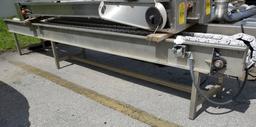 STAINLESS CONVEYOR WITH PLASTIC CHAIN