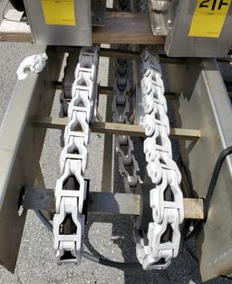 STAINLESS CONVEYOR WITH PLASTIC CHAIN