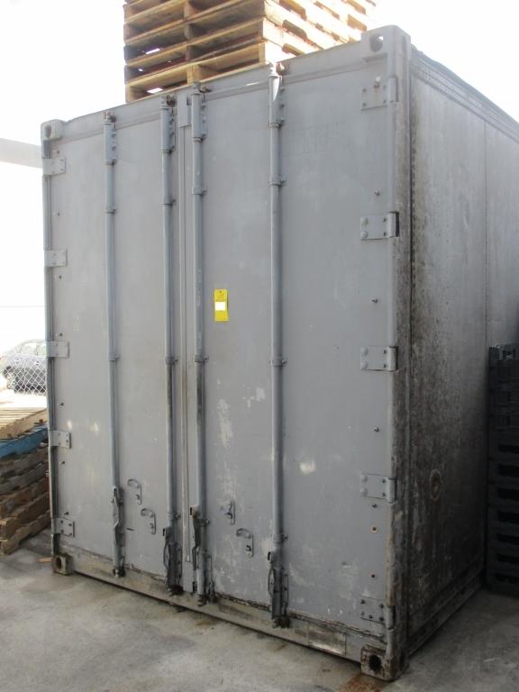SELF CONTAINED REFRIGERATED SHIPPING CONTAINER