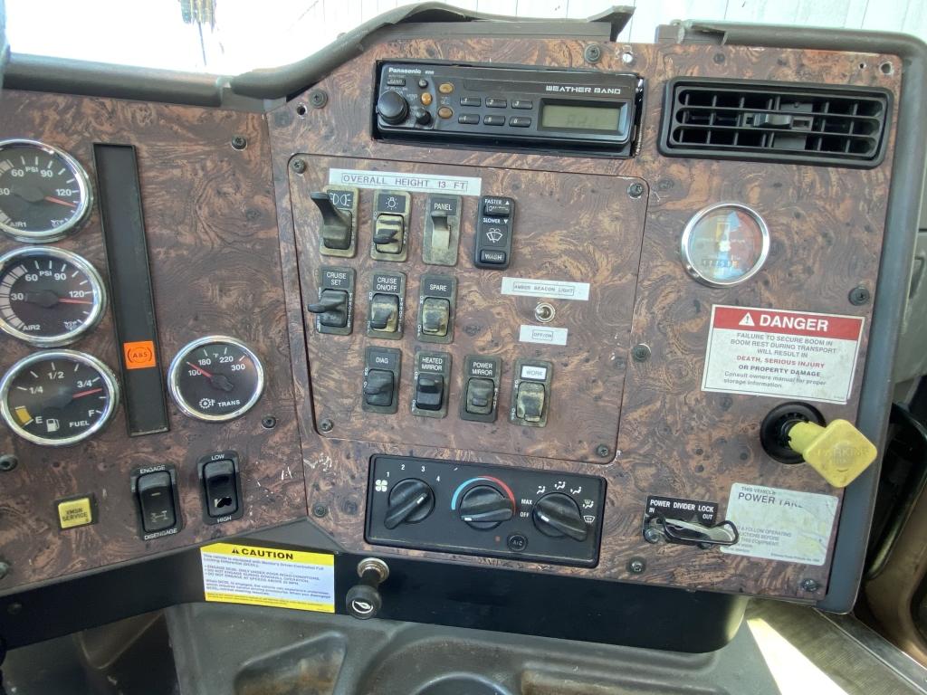 2002 INTERNATIONAL CRANE (MODEL 1300) TRUCK (TRUCK 11)