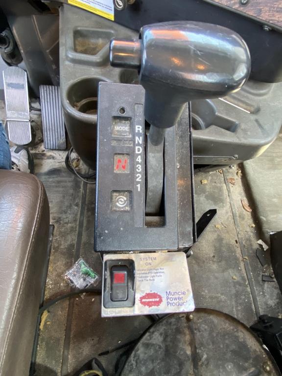 2002 INTERNATIONAL CRANE (MODEL 1300) TRUCK (TRUCK 11)