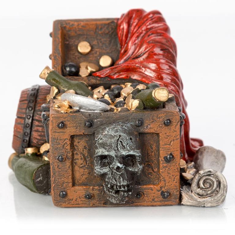 ASSORTED PIECES INCLUDING: