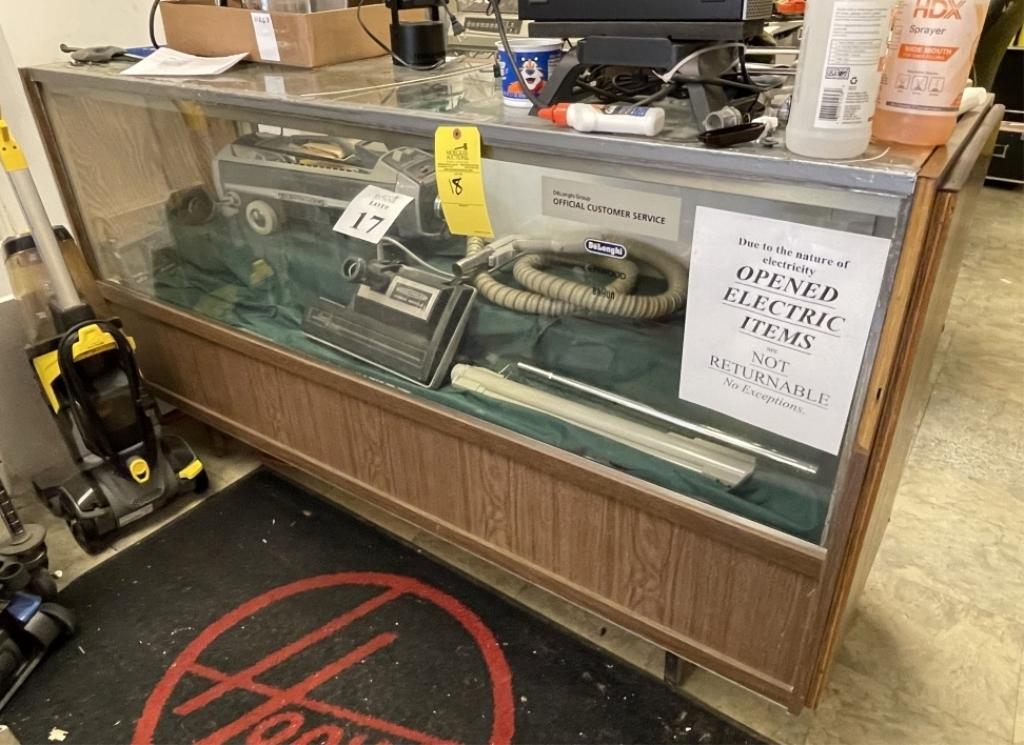 WIRE METRO RACK AND GLASS DISPLAY