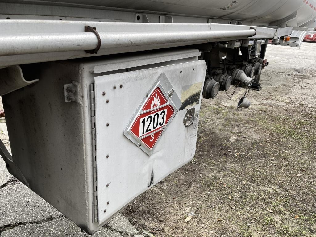 1993 FRUEHAUF TANK TRAILER