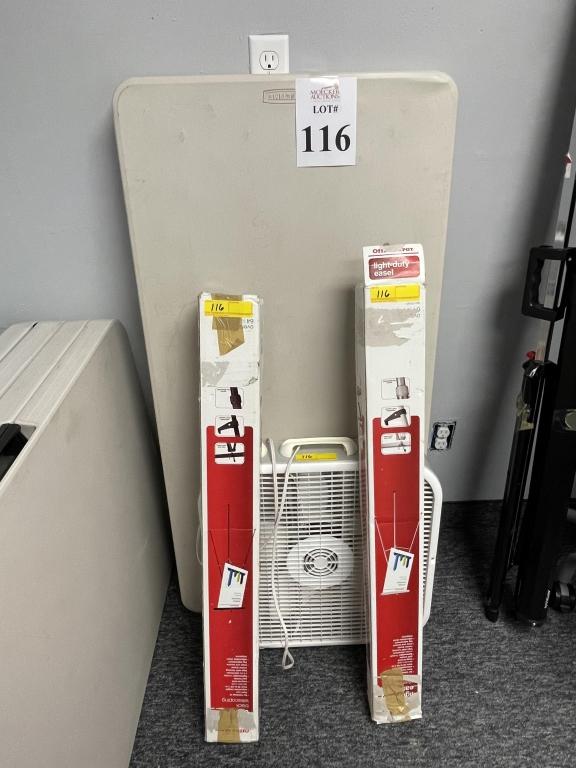 LOT CONSISTING OF 4' TABLE, (2) LIGHT DUTY EASELS