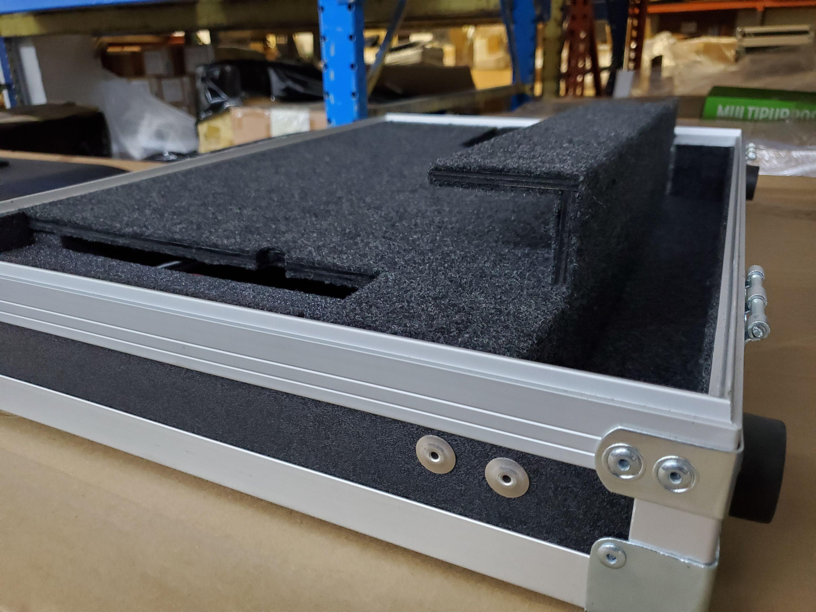 OLYMPIC CASE CO. ROLLING ROAD CASE